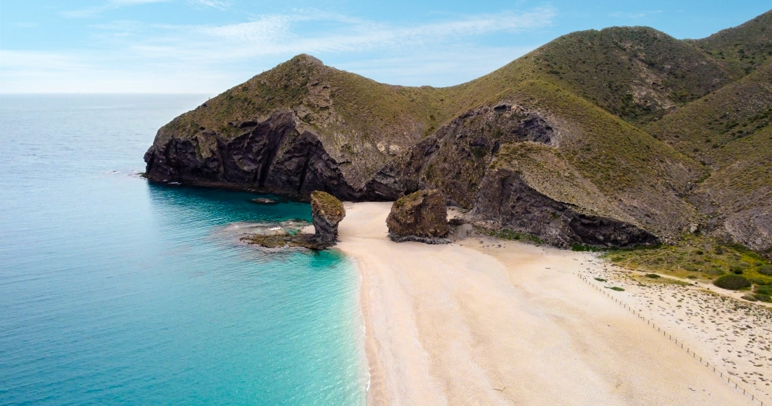 playa-de-los-muertos